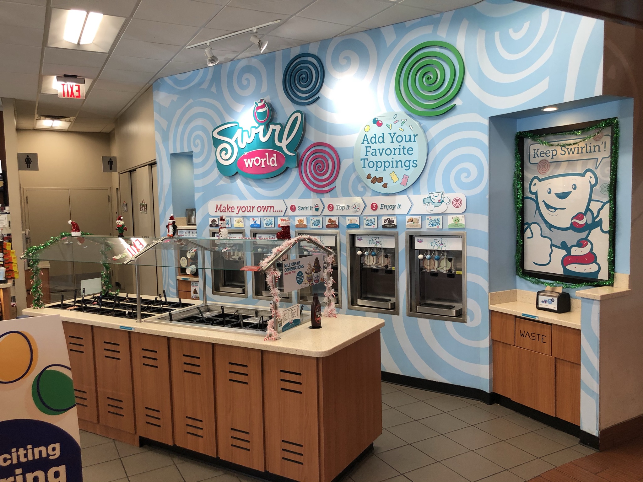 Available property at RaceTrac Swirl World Station